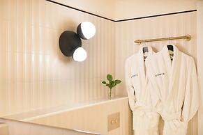 Arenas Atiram Hotels