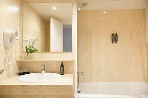 Arenas Atiram Hotels
