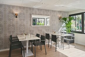 Arenas Atiram Hotels