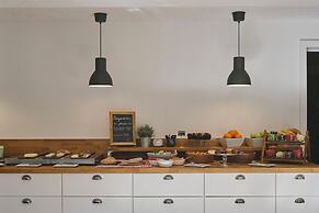 Arenas Atiram Hotels