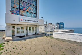 A Hotel Amur Bay