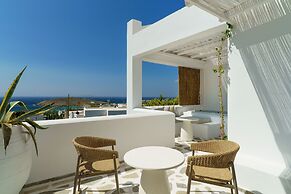 Mr & Mrs White Tinos