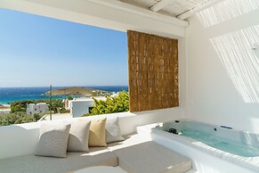 Mr & Mrs White Tinos