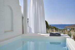 Mr & Mrs White Tinos