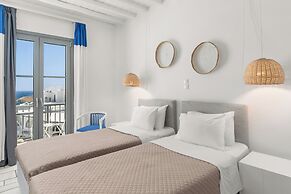 Mr & Mrs White Tinos