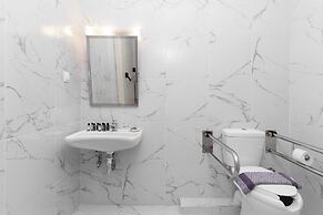 Mr & Mrs White Tinos