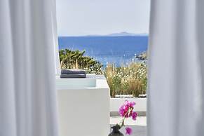 Mr & Mrs White Tinos