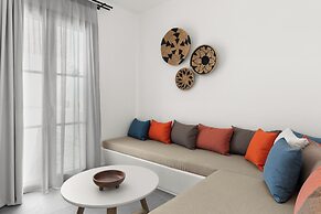 Mr & Mrs White Tinos