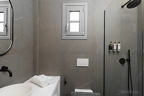 Mr & Mrs White Tinos