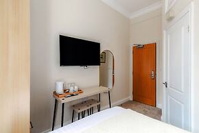 Mina Hotel