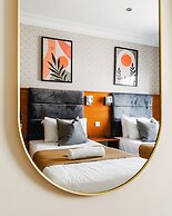 Mina Hotel