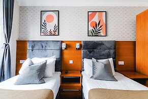 Mina Hotel
