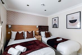Mina Hotel