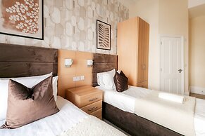 Mina Hotel