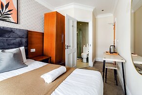 Mina Hotel