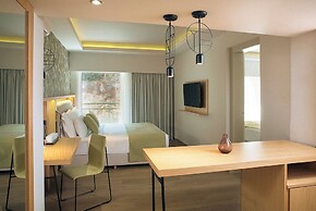 Zeus Dolce by Wyndham Athens