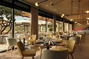 Zeus Dolce by Wyndham Athens