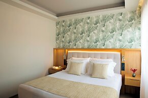 Zeus Dolce by Wyndham Athens