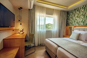 Zeus Dolce by Wyndham Athens