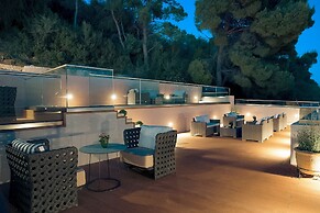 Zeus Dolce by Wyndham Athens