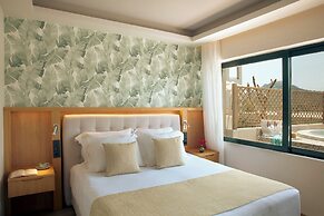 Zeus Dolce by Wyndham Athens