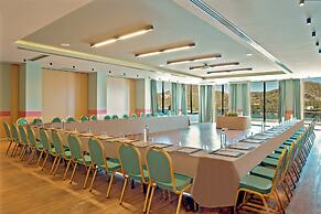 Zeus Dolce by Wyndham Athens