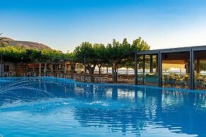 Corissia Beach Hotel