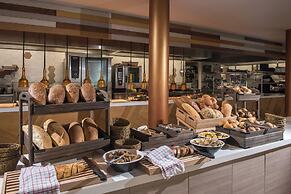 Corissia Beach Hotel