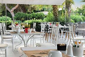 The Grove Seaside Hotel