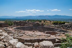 The Grove Seaside Hotel