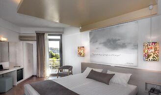 The Grove Seaside Hotel