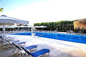 The Grove Seaside Hotel