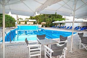 The Grove Seaside Hotel