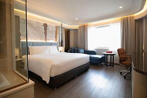 Ramada Plaza by Wyndham Bangkok Menam Riverside