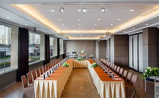 Ramada Plaza by Wyndham Bangkok Menam Riverside