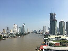 Ramada Plaza by Wyndham Bangkok Menam Riverside