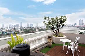 Ramada Plaza by Wyndham Bangkok Menam Riverside