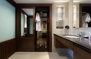 Ramada Plaza by Wyndham Bangkok Menam Riverside