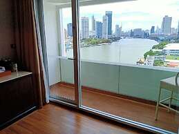 Ramada Plaza by Wyndham Bangkok Menam Riverside