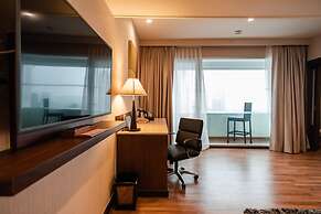 Ramada Plaza by Wyndham Bangkok Menam Riverside