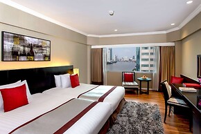 Ramada Plaza by Wyndham Bangkok Menam Riverside