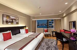 Ramada Plaza by Wyndham Bangkok Menam Riverside