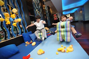 Ramada Plaza by Wyndham Bangkok Menam Riverside