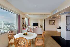 Ramada Plaza by Wyndham Bangkok Menam Riverside