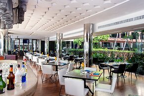 Ramada Plaza by Wyndham Bangkok Menam Riverside