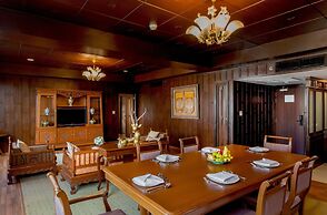 Ramada Plaza by Wyndham Bangkok Menam Riverside