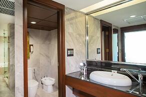 Ramada Plaza by Wyndham Bangkok Menam Riverside