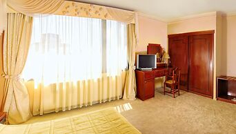Hotel Dnipro