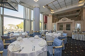 Hotel Dnipro