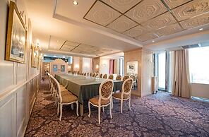 Hotel Dnipro